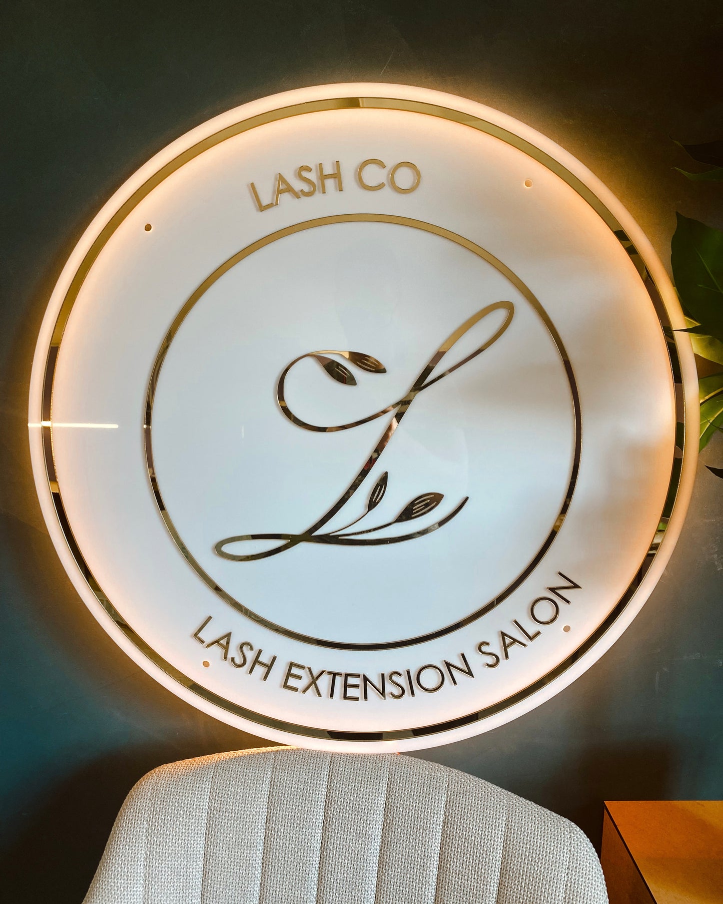 Beauty Salon Neon Logo Sign