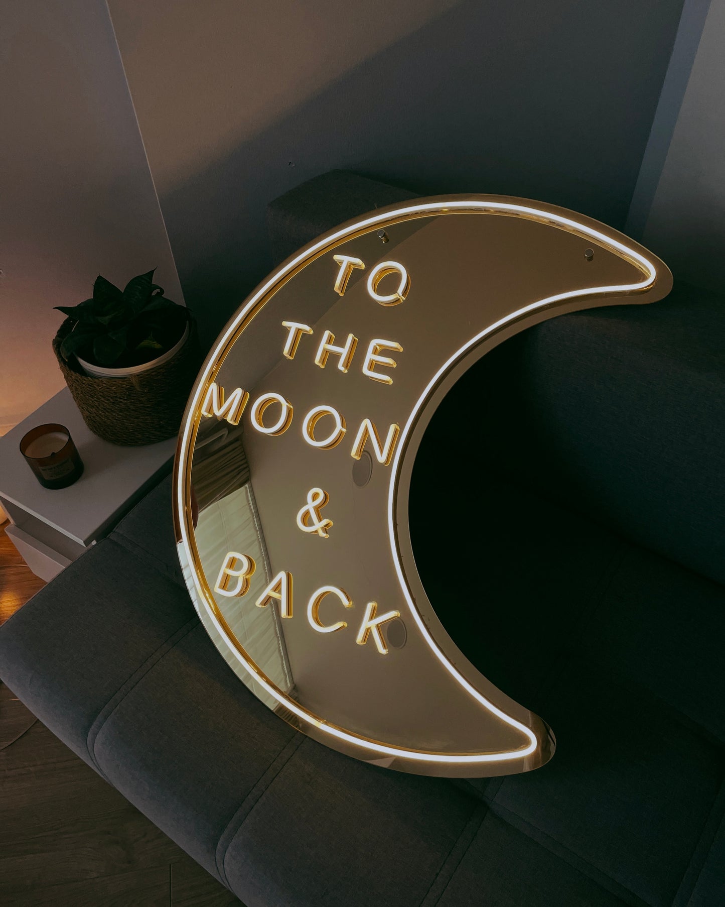 Neon Moon Sign "To The Moon And Back"